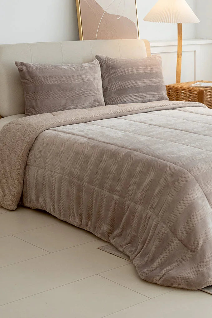 LE COUVRE-LIT SHERPA DURNEL